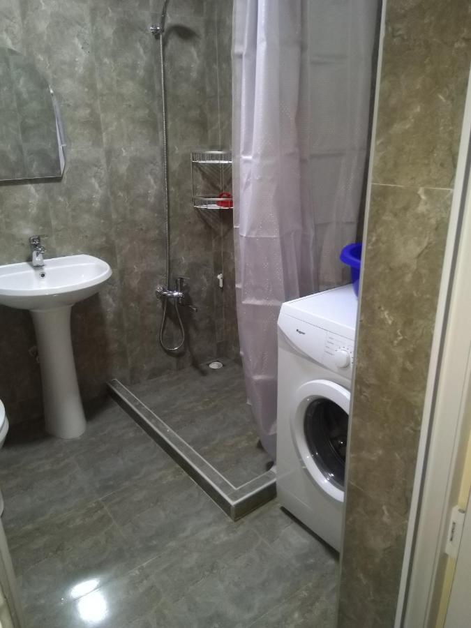 Flat in Batumi Hotell Eksteriør bilde
